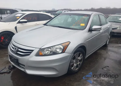 2012 Honda Accord 2.4 Se из США, поврежденный, VIN 1HGCP2F61CA226824